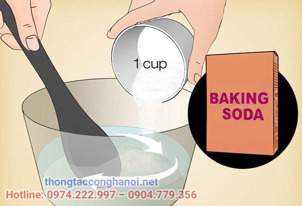 Xử lý bồn cầu bốc mùi bằng baking soda