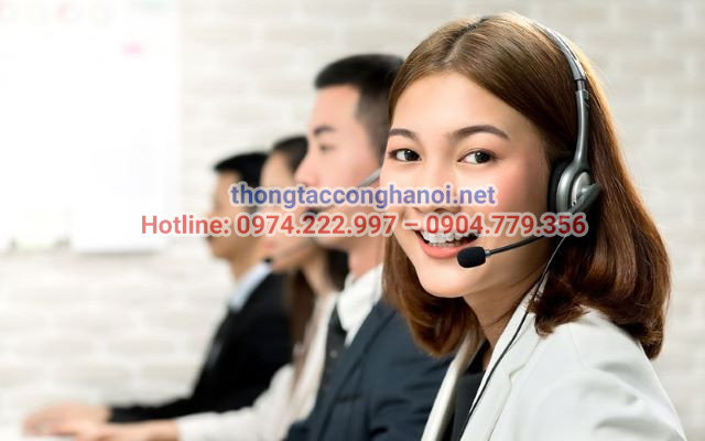 Khách hàng cung cấp thông tin về tình trạng tắc nghẽn cho tư vấn viên