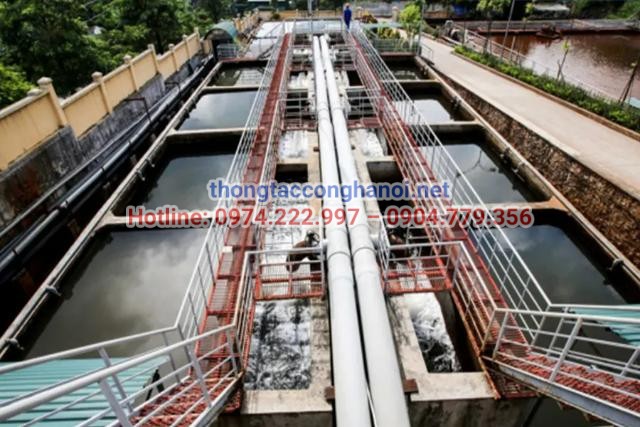 Hệ thống bể lắng cát được dùng để loại bỏ các hạt cặn lơ lửng, tạp chất vô cơ không tan