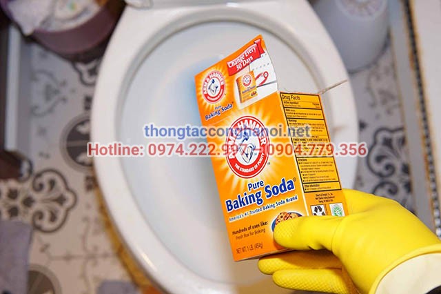 Khi-nao-nen-thong-bon-cau-bang-baking-soda