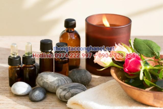 Dùng tinh dầu hoặc nến thơm